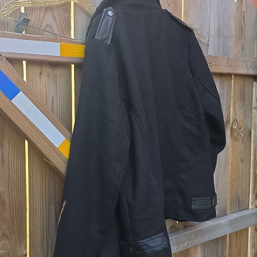 Black Jacket - Picture 8 of 8